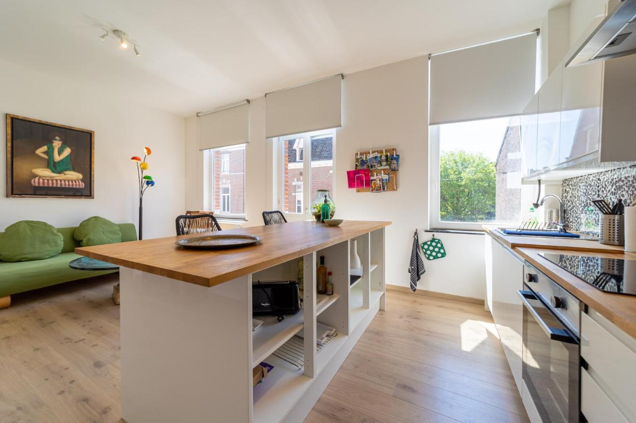 Lyves Two Apartment เลียจ ภายนอก รูปภาพ